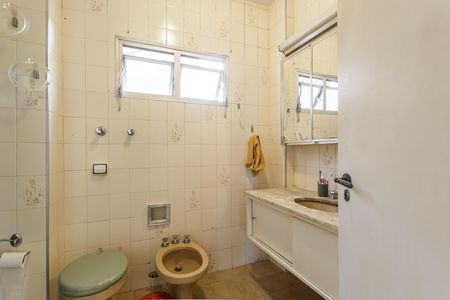 Apartamento à venda com 167m², 3 quartos e 2 vagas Apartamento à venda com 167m², 3 quartos e 2 vagasBanheiro 1