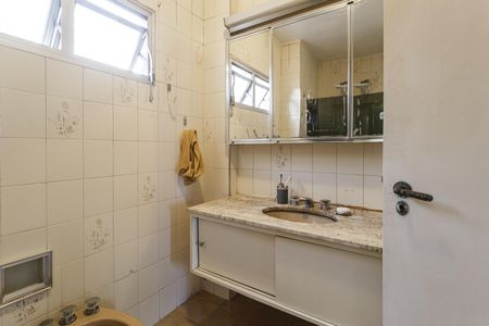 Apartamento à venda com 167m², 3 quartos e 2 vagas Apartamento à venda com 167m², 3 quartos e 2 vagasBanheiro 1