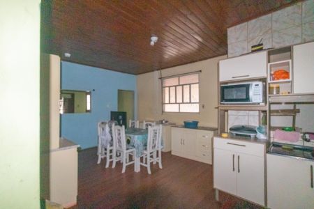 Cozinha de casa à venda com 3 quartos, 300m² em Olaria, Canoas