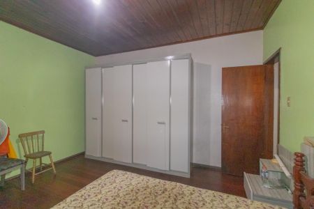 Casa à venda com 300m², 3 quartos e 2 vagas Casa à venda com 300m², 3 quartos e 2 vagasQuarto 2