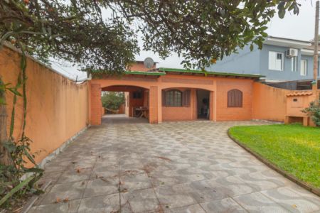 Casa à venda com 3 quartos, 300m² em Olaria, Canoas