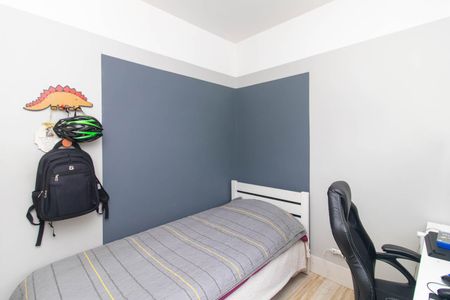 Quarto 1 de apartamento à venda com 2 quartos, 53m² em Cristal, Porto Alegre