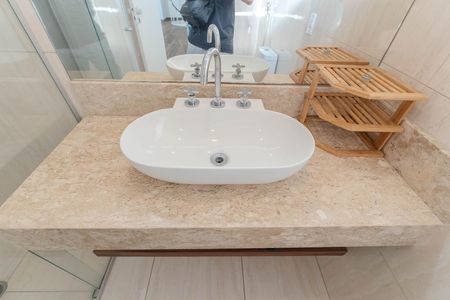 Apartamento para alugar com 120m², 1 quarto e 2 vagas Apartamento para alugar com 120m², 1 quarto e 2 vagasBanheiro da Suíte 1