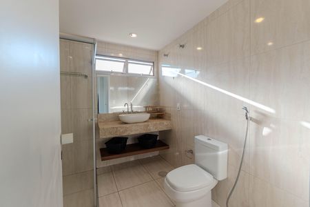Apartamento para alugar com 120m², 1 quarto e 2 vagas Apartamento para alugar com 120m², 1 quarto e 2 vagasBanheiro da Suíte 1