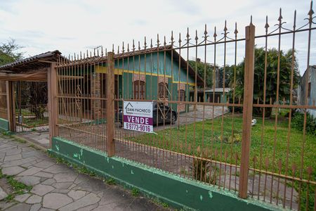 Casa para alugar com 180m², 3 quartos e 2 vagas Casa para alugar com 180m², 3 quartos e 2 vagasFachada