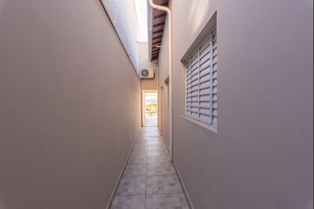 Casa para alugar com 200m², 3 quartos e 3 vagasCorredor