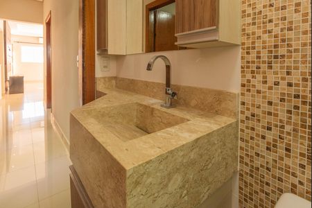 Casa para alugar com 200m², 3 quartos e 3 vagasBanheiro