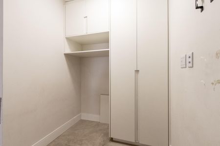 Apartamento para alugar com 198m², 3 quartos e 3 vagas Apartamento para alugar com 198m², 3 quartos e 3 vagasQuarto de Serviço
