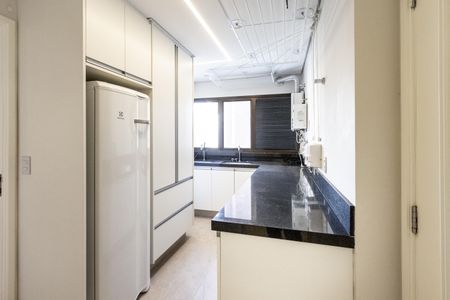 Apartamento para alugar com 198m², 3 quartos e 3 vagas Apartamento para alugar com 198m², 3 quartos e 3 vagasÁrea de Serviço
