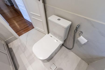 Apartamento para alugar com 198m², 3 quartos e 3 vagas Apartamento para alugar com 198m², 3 quartos e 3 vagasQuarto 1 - Banheiro da Suite