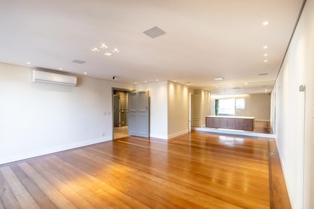 Apartamento para alugar com 198m², 3 quartos e 3 vagas Apartamento para alugar com 198m², 3 quartos e 3 vagasSala