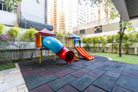 Apartamento para alugar com 198m², 3 quartos e 3 vagas Apartamento para alugar com 198m², 3 quartos e 3 vagasPlayground