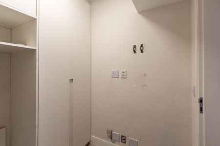 Apartamento para alugar com 198m², 3 quartos e 3 vagas Apartamento para alugar com 198m², 3 quartos e 3 vagasQuarto de Serviço