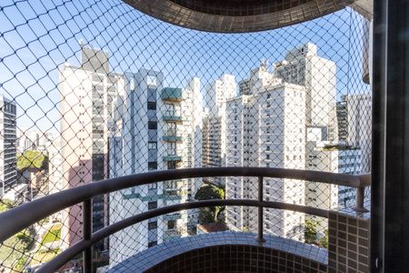 Apartamento para alugar com 198m², 3 quartos e 3 vagas Apartamento para alugar com 198m², 3 quartos e 3 vagasQuarto 2 - Suite