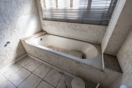 Apartamento à venda com 143m², 3 quartos e sem vaga Apartamento à venda com 143m², 3 quartos e sem vagaBanheiro