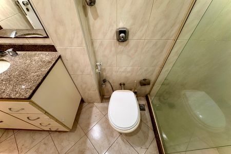 Apartamento à venda com 77m², 2 quartos e sem vaga