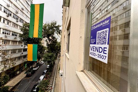 Apartamento à venda com 77m², 2 quartos e sem vaga