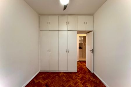 Apartamento à venda com 77m², 2 quartos e sem vaga