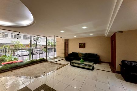 Apartamento à venda com 77m², 2 quartos e sem vaga