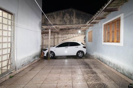 Quintal de casa à venda com 1 quarto, 385m² em Guarujá, Porto Alegre