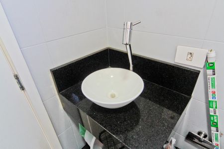 Apartamento à venda com 115m², 3 quartos e 3 vagas Apartamento à venda com 115m², 3 quartos e 3 vagasÁrea de Serviço