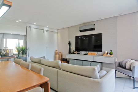 Sala de apartamento à venda com 3 quartos, 115m² em Santa Teresinha, São Paulo