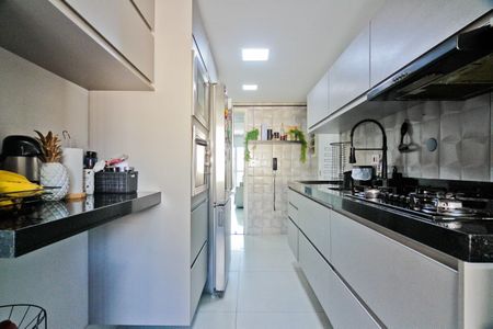 Apartamento à venda com 115m², 3 quartos e 3 vagas Apartamento à venda com 115m², 3 quartos e 3 vagasCozinha