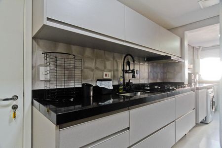 Apartamento à venda com 115m², 3 quartos e 3 vagas Apartamento à venda com 115m², 3 quartos e 3 vagasCozinha