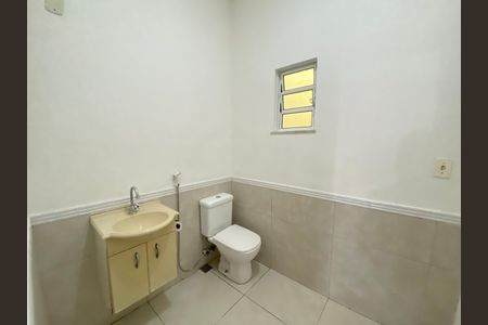 Casa à venda com 217m², 4 quartos e 2 vagas
