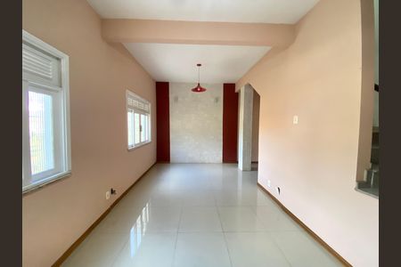 Casa à venda com 4 quartos, 217m² em Encantado, Rio de Janeiro