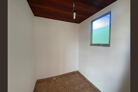 Casa à venda com 217m², 4 quartos e 2 vagas