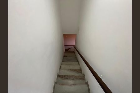 Casa à venda com 217m², 4 quartos e 2 vagas