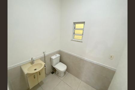 Casa à venda com 217m², 4 quartos e 2 vagas
