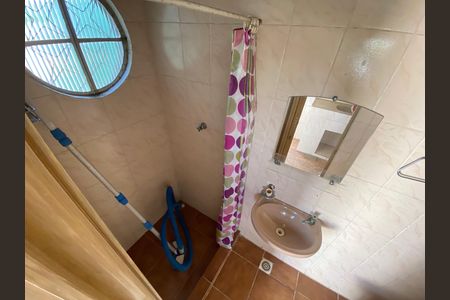 Casa à venda com 217m², 4 quartos e 2 vagas