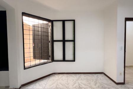 Casa à venda com 3 quartos, 192m² em Jardim Santo Antonio, Valinhos