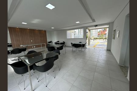 Apartamento para alugar com 45m², 2 quartos e 1 vagaÁrea comum - Salão de festas