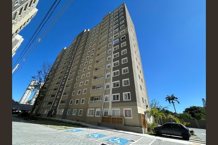 Fachada do bloco de apartamento para alugar com 2 quartos, 45m² em Inhaúma, Rio de Janeiro