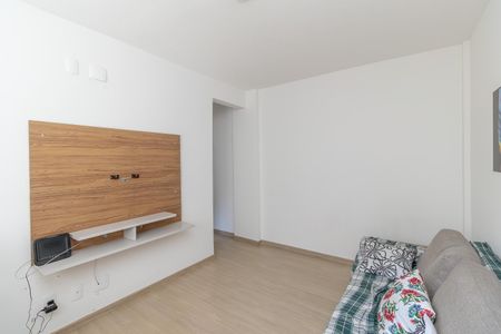 Sala de apartamento para alugar com 2 quartos, 54m² em Planalto, Belo Horizonte