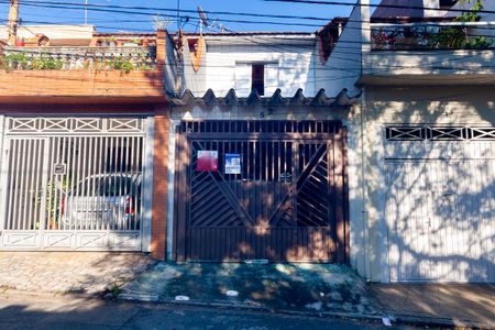 Fachada de casa à venda com 2 quartos, 80m² em Vila Independencia, São Paulo