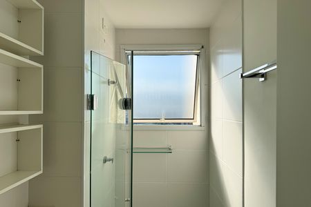 Banheiro Social de apartamento para alugar com 2 quartos, 53m² em Ferrazópolis, São Bernardo do Campo