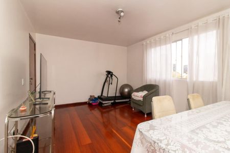 Apartamento à venda com 74m², 3 quartos e 1 vagaSala