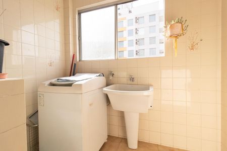 Apartamento à venda com 74m², 3 quartos e 1 vagaÁrea de Serviço