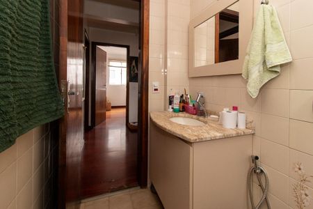 Apartamento à venda com 74m², 3 quartos e 1 vagaBanheiro Social