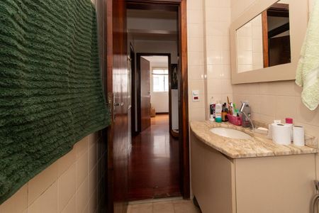 Apartamento à venda com 74m², 3 quartos e 1 vagaBanheiro Social