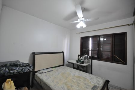 Casa para alugar com 172m², 3 quartos e 2 vagasQuarto 3