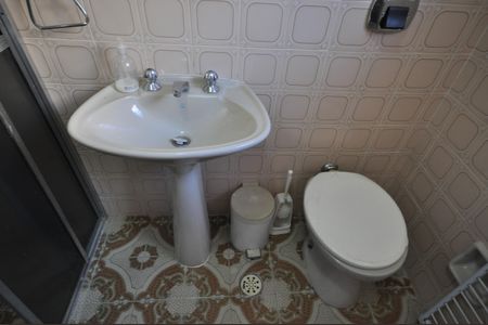 Casa para alugar com 172m², 3 quartos e 2 vagasBanheiro Social