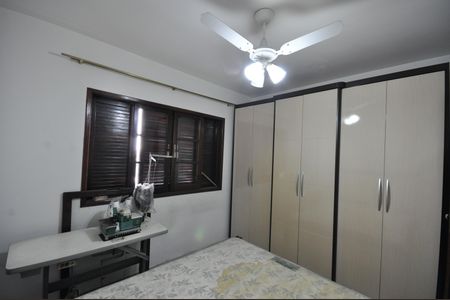 Casa para alugar com 172m², 3 quartos e 2 vagasQuarto 3