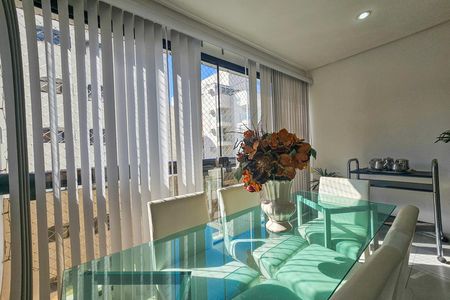 Apartamento para alugar com 2 quartos, 90m² em Barra Funda, Guarujá