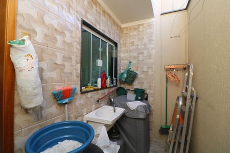 Casa à venda com 75m², 2 quartos e 2 vagasÁrea de Serviço