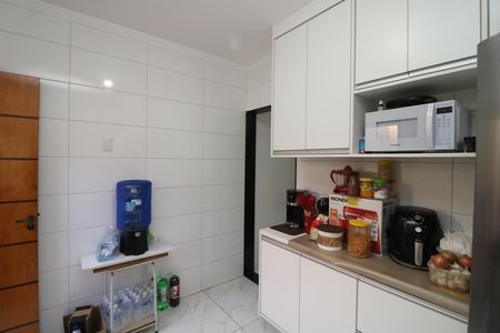 Casa à venda com 75m², 2 quartos e 2 vagasCozinha